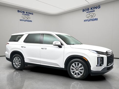 Used 2025 Hyundai Palisade SEL image 2