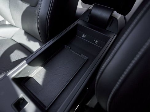 Used 2024 Porsche 911 Carrera GTS w/ Premium Package image 54