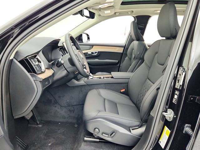 New 2026 Volvo XC90 B6 Plus w/ Protection Package Premier AWD/4WD image 21