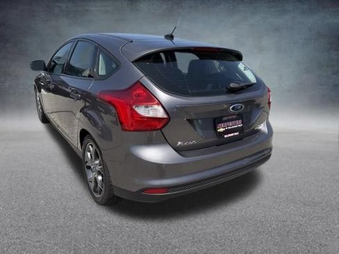 Used 2014 Ford Focus SE w/ Equipment Group 201A FWD image 10