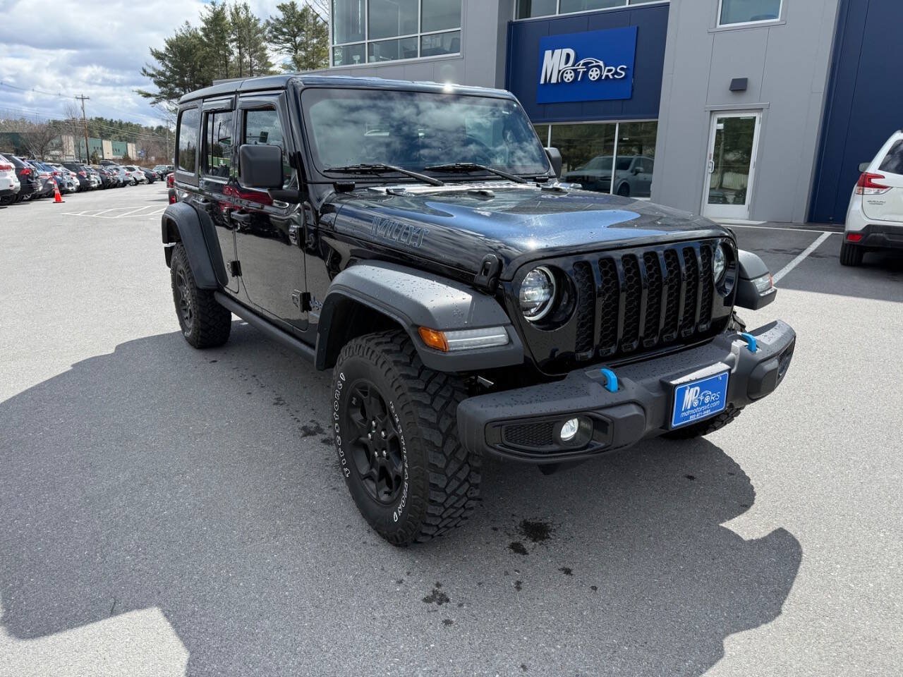 Used 2023 Jeep Wrangler Unlimited w/ Cold Weather Group AWD/4WD image 6