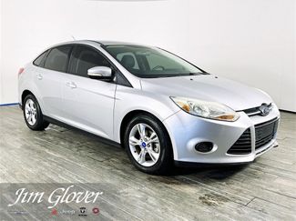 Used 2013 Ford Focus SE w/ SE Winter Pkg image 1