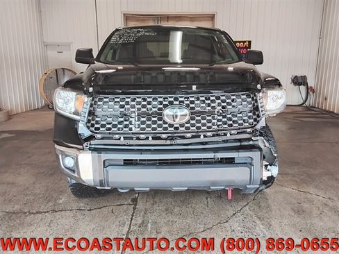 Used 2021 Toyota Tundra SR5 w/ SR5 Upgrade Package AWD/4WD image 7