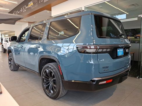 New 2026 Jeep Grand Wagoneer Summit AWD/4WD image 3