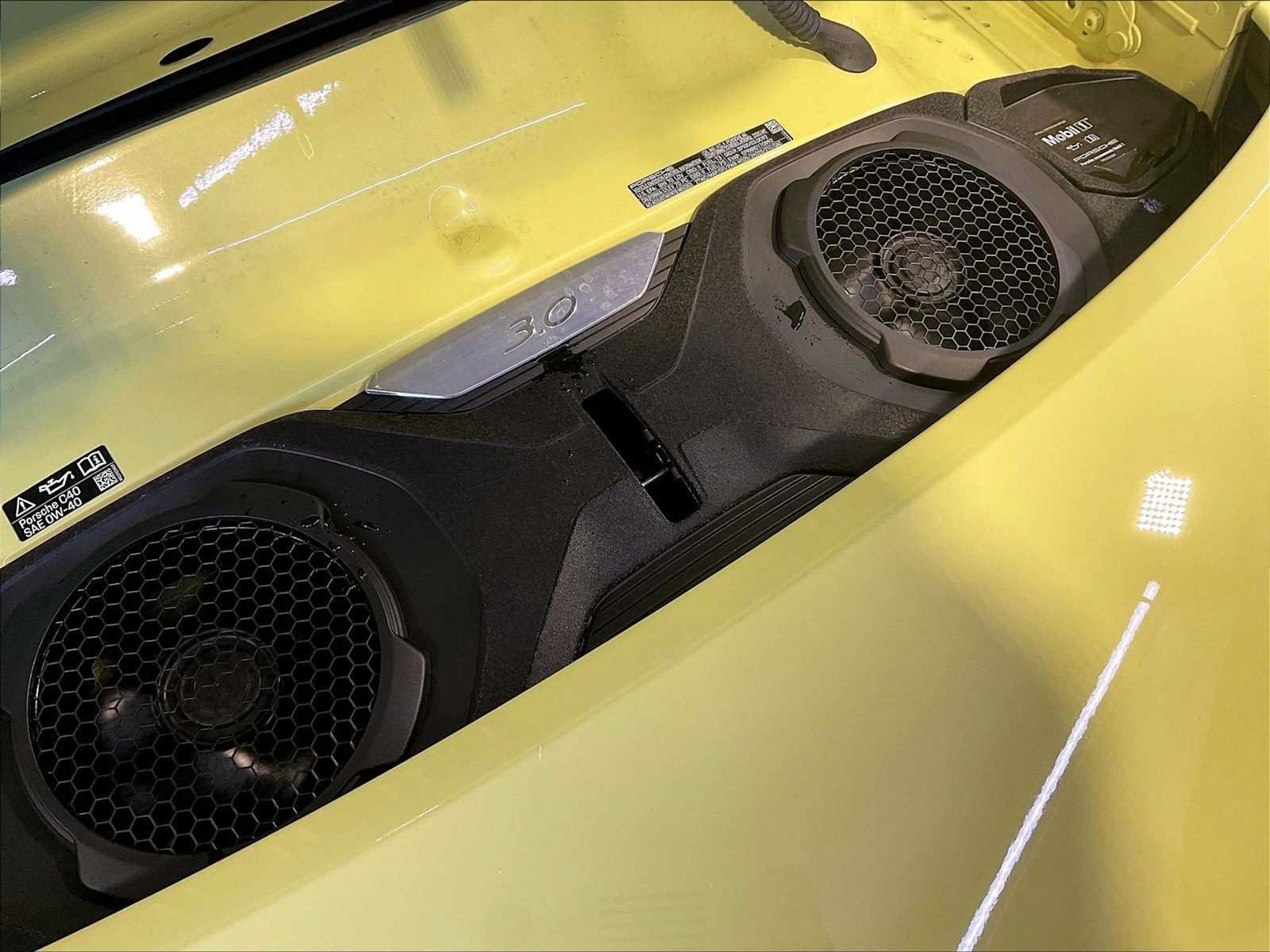 Certified 2025 Porsche 911 Carrera RWD image 32