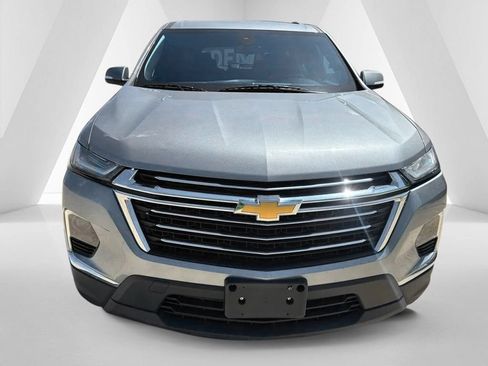 Used 2023 Chevrolet Traverse LT AWD/4WD image 2