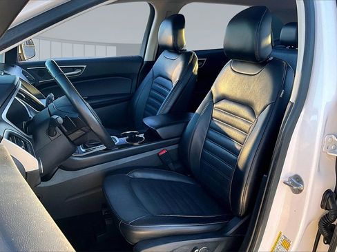 Used 2017 Ford Edge SEL w/ Equipment Group 201A image 23