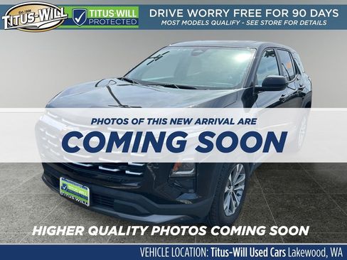Used 2026 Chevrolet Equinox LT AWD/4WD image 2