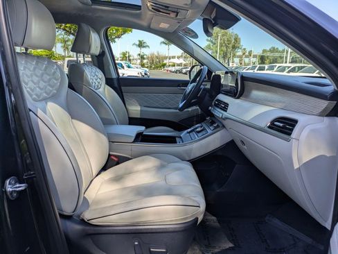 Used 2022 Hyundai Palisade Calligraphy image 20