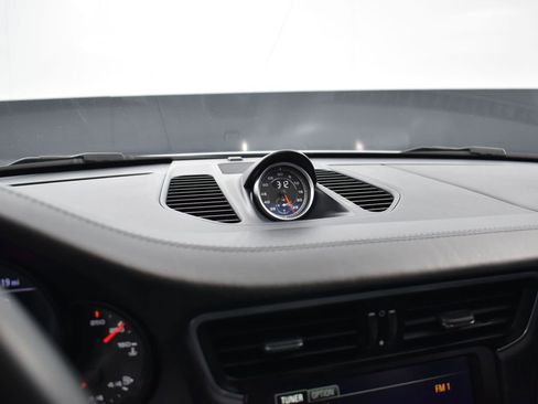 Used 2016 Porsche 911 Carrera 4S image 20