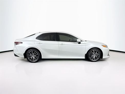 Certified 2023 Toyota Camry XLE FWD image 10