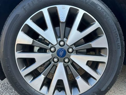 Used 2020 Ford Escape Titanium image 37