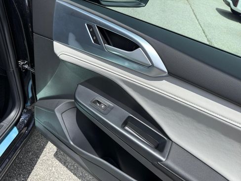 New 2026 Volkswagen Taos SE AWD/4WD image 31