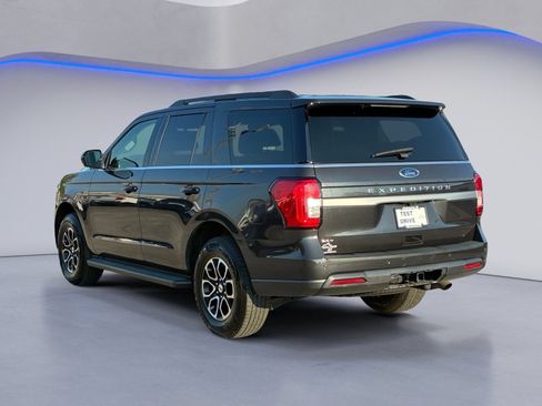 Used 2024 Ford Expedition XLT AWD/4WD image 3