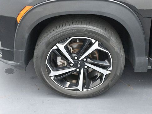 Used 2022 Chevrolet TrailBlazer RS w/ Sun and Liftgate Package AWD/4WD image 32