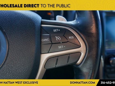 Used 2014 Jeep Grand Cherokee Laredo w/ 18" Wheel & 8.4" Radio Group image 12