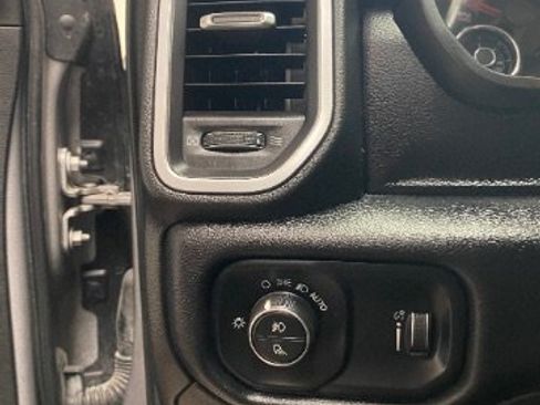 Used 2022 RAM 1500 Big Horn RWD image 20