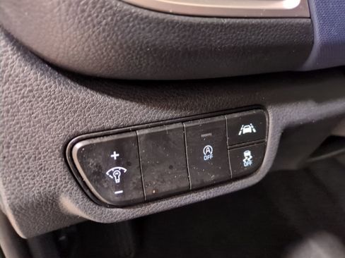 Certified 2021 Kia Seltos S image 19