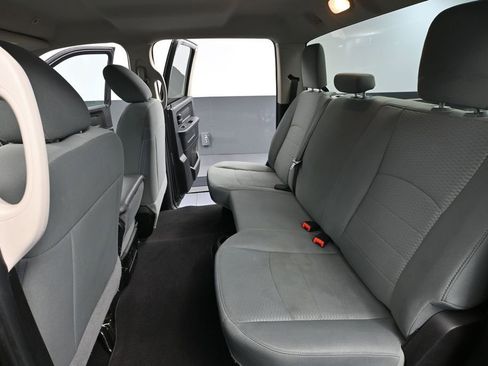 Used 2019 RAM 1500 ST w/ SXT Plus Group AWD/4WD image 35