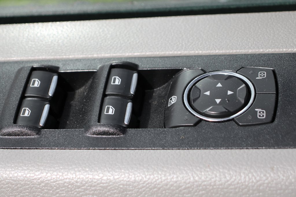 Used 2021 Ford F550 2WD Crew Cab Super Duty image 15