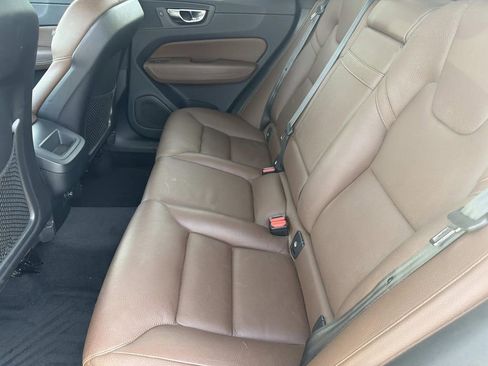 Used 2018 Volvo XC60 T5 Momentum AWD/4WD image 15
