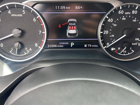 Used 2023 Nissan Rogue SV FWD image 18