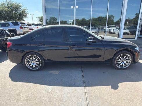 Used 2016 BMW 320i Sedan RWD image 5