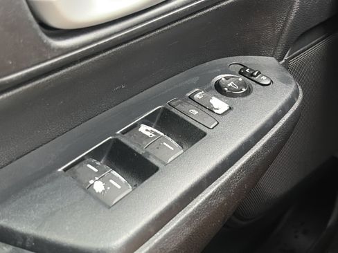 Used 2017 Honda CR-V LX image 20
