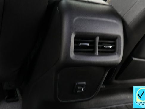 Used 2018 GMC Terrain SLE image 23