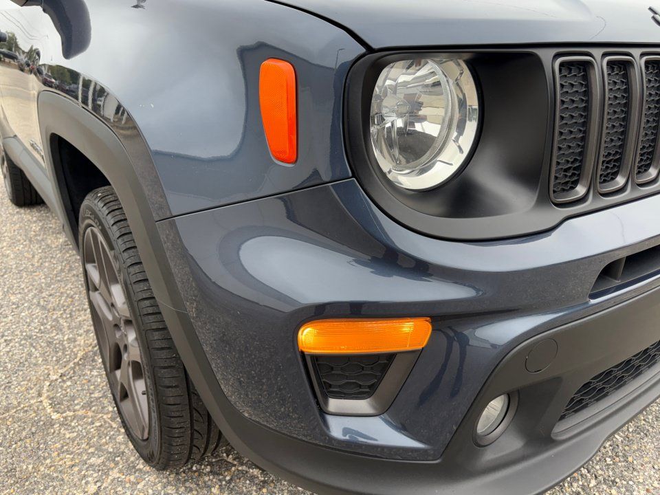 Used 2021 Jeep Renegade Latitude w/ Sun & Sound Group AWD/4WD image 24