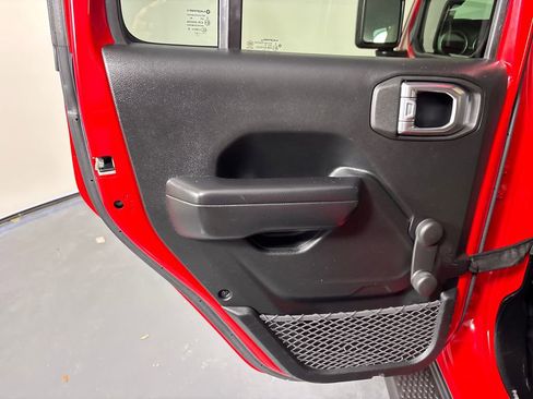 Used 2021 Jeep Wrangler Unlimited Sport AWD/4WD image 30