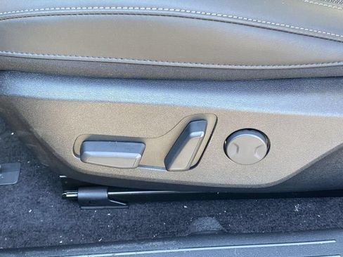 New 2025 Kia EV6 Light w/ Light LR Technology Package RWD image 13