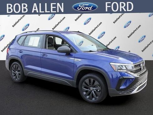 Used 2023 Volkswagen Taos S w/ Driver Assistance Package FWD image 2