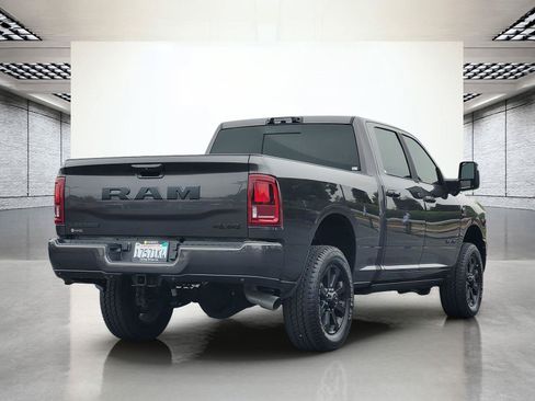 Used 2025 RAM 3500 Laramie AWD/4WD image 6