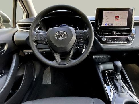 Used 2026 Toyota Corolla LE FWD image 6