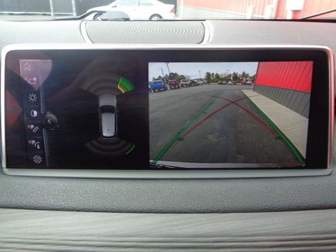 Used 2017 BMW X5 xDrive35i w/ Premium Package image 11