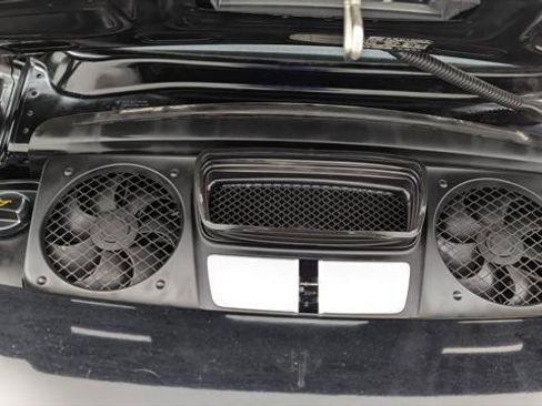 Used 2015 Porsche 911 Turbo w/ Sport Chrono Package image 28