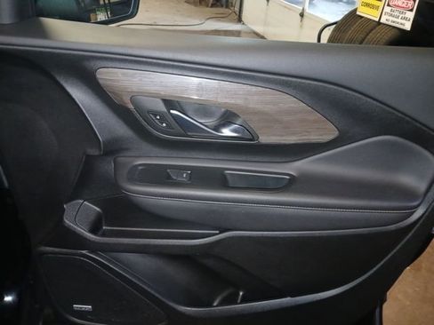 Used 2022 GMC Terrain Denali w/ Denali Premium Package image 56