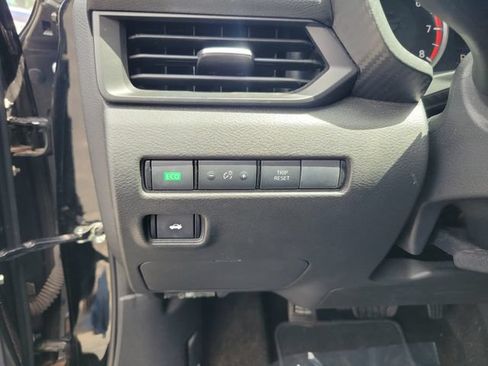 Used 2024 Nissan Sentra S FWD image 19