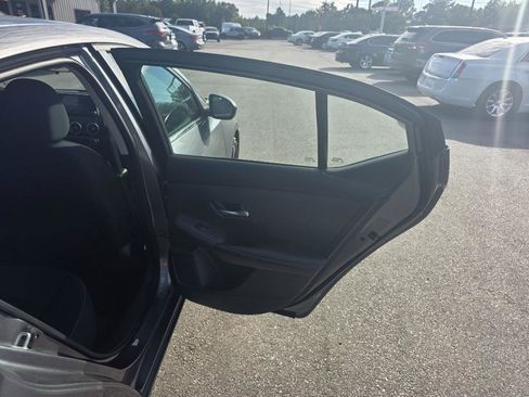 Used 2022 Nissan Sentra SV image 13