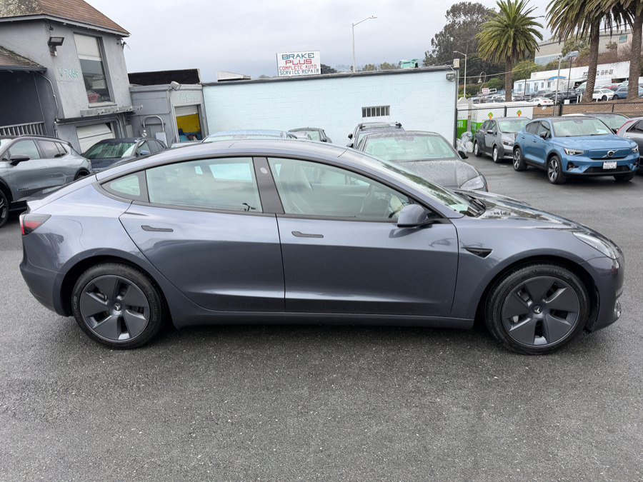 Used 2023 Tesla Model 3 Standard Range RWD image 4