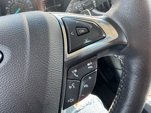 Used 2017 Ford Edge Titanium w/ Technology Package image 19