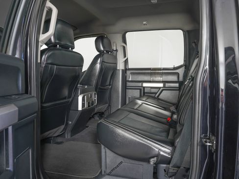 Used 2020 Ford F350 Lariat image 13