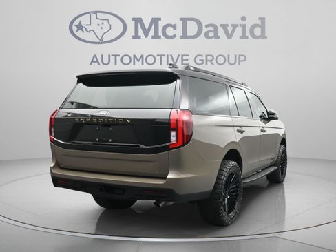 Used 2027 Ford Expedition Tremor w/ Driver's Package AWD/4WD image 8