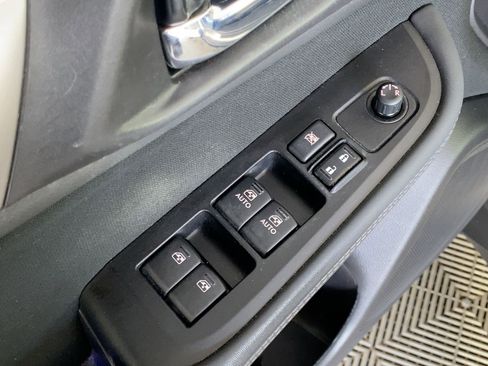 Used 2017 Subaru Outback 2.5i Premium image 10