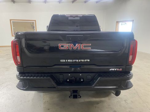 Used 2022 GMC Sierra 2500 AT4 w/ AT4 Preferred Package AWD/4WD image 5