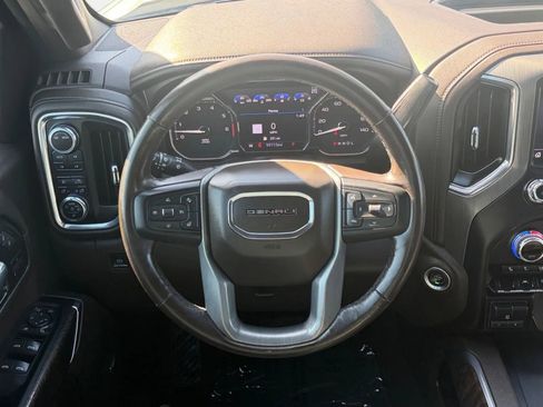 Used 2022 GMC Sierra 1500 Denali w/ Denali Reserve Package AWD/4WD image 18