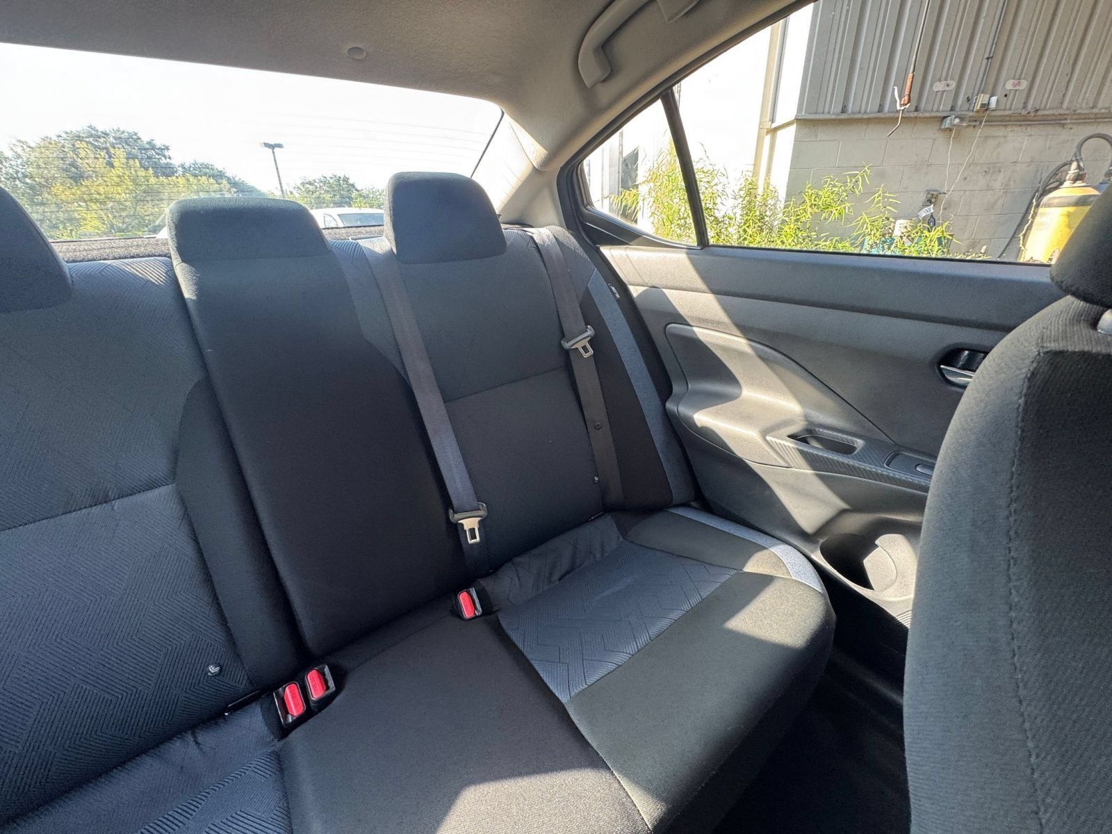 Used 2025 Nissan Versa SV FWD image 34