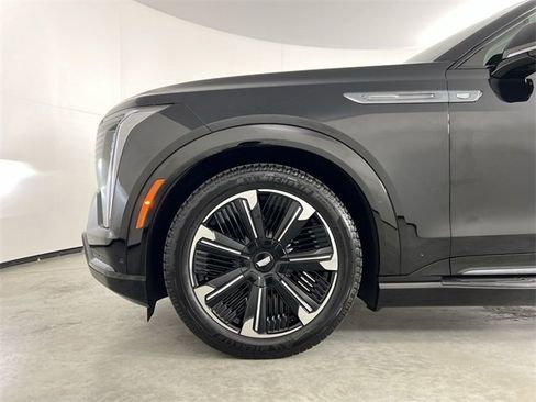 Used 2025 Cadillac Escalade IQ Sport 2 image 34