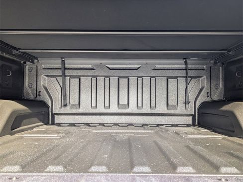 Used 2024 GMC Hummer EV 3X image 18